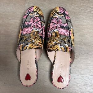 Size 40 Gucci mule shoes